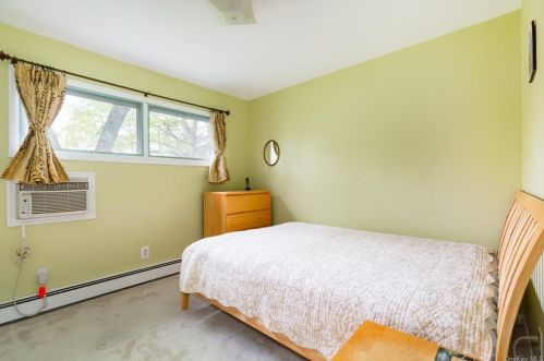 52 Timberline Dr, Poughkeepsie NY  12603-5546 exterior