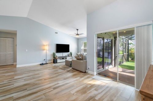 4100 10th St, Delray Beach FL  33445-1931 exterior