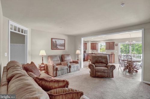 109 Landover Ct, West Enola PA  17025 exterior