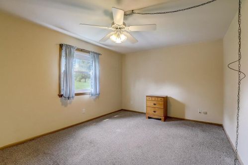 11315 Glenbrook Ln, Thiensville WI  53092-3113 exterior