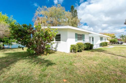 108 Lyons Bay Rd, Nokomis FL 34275-3015 exterior