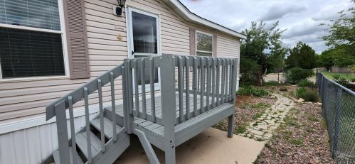 991 Dawnview Dr, Pueblo, CO 81007-6330