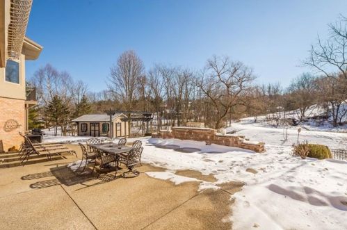 121 Woods Ln, Canonsburg, PA 15317-3522