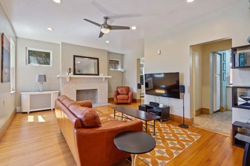 4038 Windsor St, Pittsburgh, PA 15217-2664
