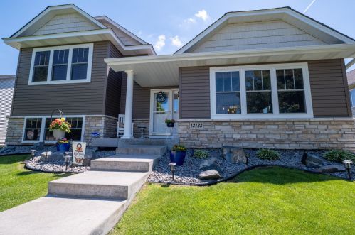 12133 Bataan St, Minneapolis, MN 55449-7506