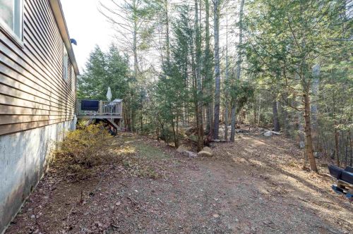 383 Whittier Dr, Fremont NH  03044-3328 exterior