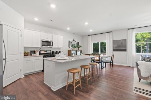 17503 Jackson Dr, Bowling Green VA  22427-9329 exterior