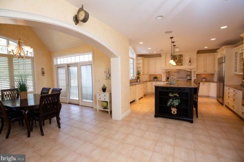 108 Gift Cir, Prospectville PA 19002-2732 exterior