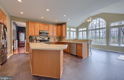 3555 Hardwood Ter, Spring Grove PA  17362-9104 exterior