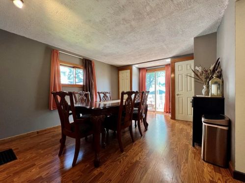 3658 89, Milwaukee WI 53228-1533 exterior