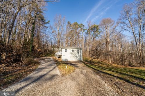 57 Fannies Ln, Fredericksburg, VA 22405-3453