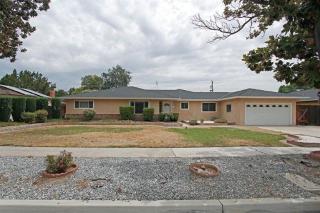 5672 4th St, Fresno, CA 93710-6332