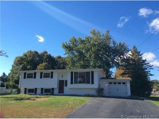 31 Meeting House Ln, Gales Ferry, CT 06339-1721
