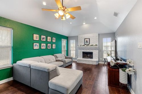1517 Clover Dr, Allen TX  75002-4668 exterior