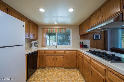 519 Lucas Dr, Santa Maria CA  93454-3828 exterior
