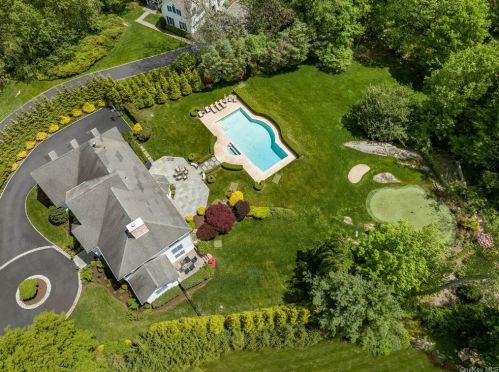 15 Ophir Dr, Purchase, NY 10577-2011