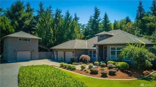3638 Hollywood Dr, Olympia, WA 98516-1160