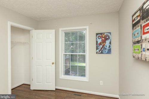 277 Black Cub Run Ln, Harpers Ferry WV  25425-6805 exterior