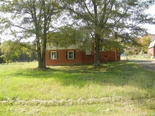 240 Deerfield Dr, Mooresville, NC 28115-9573