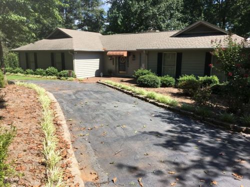 706 Lakewinds Blvd, Inman, SC 29349-8299