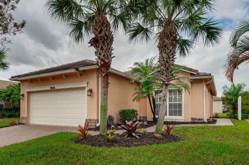 9946 Eastbrook Cir, Port Saint Lucie, FL 34987-2432