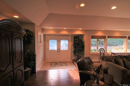 19381 Mesa Dr, Orange CA 92861-2313 exterior