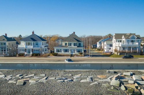 809 Ocean Blvd, Hampton NH  03842-3016 exterior