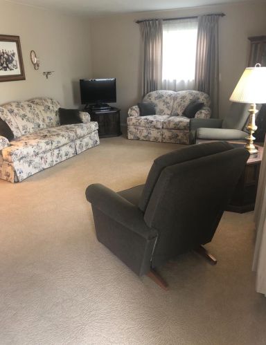 6032 Flyer Dr, Cincinnati, OH 45248-3028