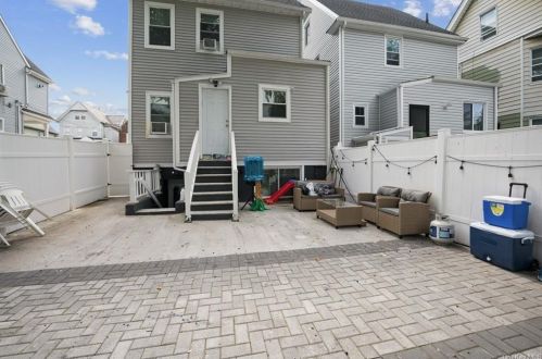 33 8th Ave, Mount Vernon NY  10550-1965 exterior