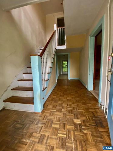 6417 Hillsboro Ln, Crozet VA  22932-3322 exterior