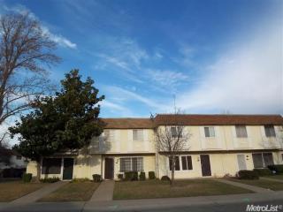 11 Omaha Ct, Sacramento, CA 95823-4265