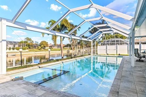 1536 6th Ave, Cape Coral, FL 33909-0010