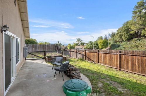 42651 San Julian Pl, Temecula CA  92592-2139 exterior