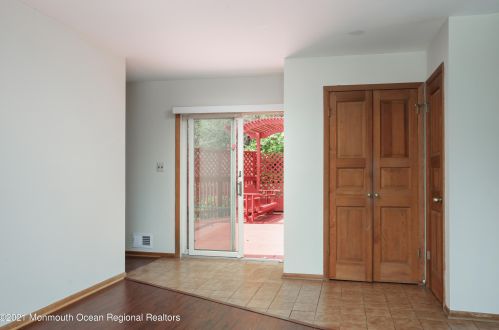 237 Shore Dr, Monmouth Hills NJ  07732-1567 exterior