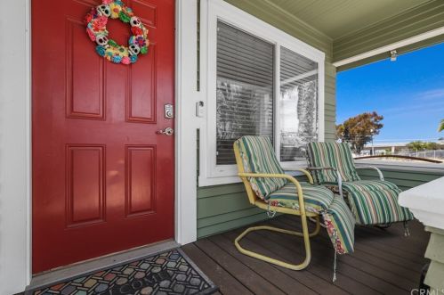 621 Horne St, Oceanside CA  92054-2418 exterior