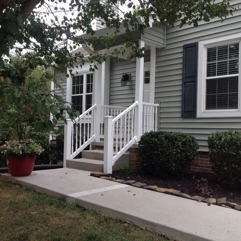 700 Summerdale Dr, Knoxville, TN 37934-5052