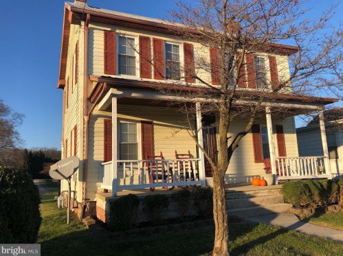 835 King St, Littlestown, PA 17340-1419