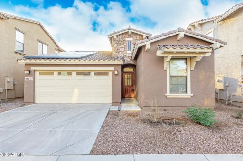 1049 Julian Dr, Gilbert, AZ 85295-8342