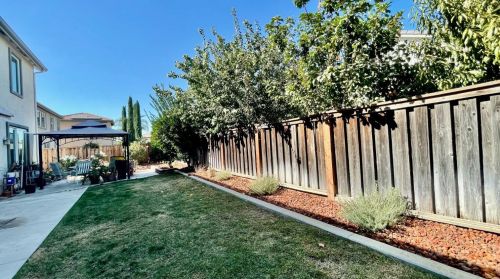 345 Scrub Oak Dr, Lathrop CA  95330-8689 exterior