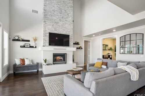 17278 Los Alisos Rd, Lake Elsinore, CA 92530-7502