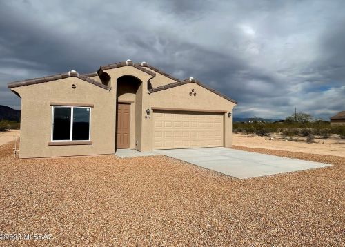 5842 Spencer Ave, Tucson, AZ 85757-9205