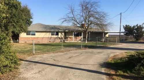 9646 Elm Ave, Fresno, CA 93706-9270