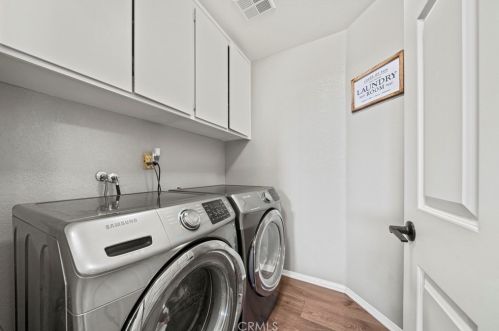 22114 Pamplico Dr, Santa Clarita CA  91350-2186 exterior