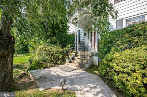 101 Parkway Ave, Wilmington, DE 19809-2126