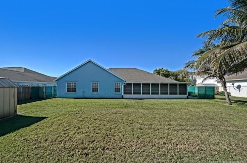 1773 Berkshire Blvd, Fort Pierce FL  34952-7112 exterior