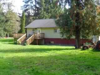19529 95th Ave, Bryant, WA 98223-8932
