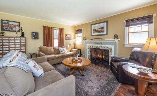 35 Kemah Mecca Lake Rd, Fredon NJ  07860-6800 exterior