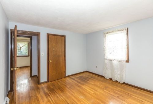 11 Colleen Cir, Billerica MA 01821-5846 exterior