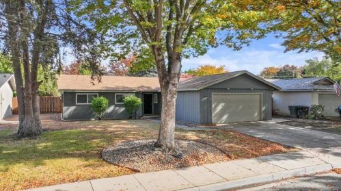 1824 Ellison Dr, Modesto, CA 95355-2915