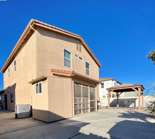 1480 Red Ribbons Ln, Manteca CA  95337-7925 exterior